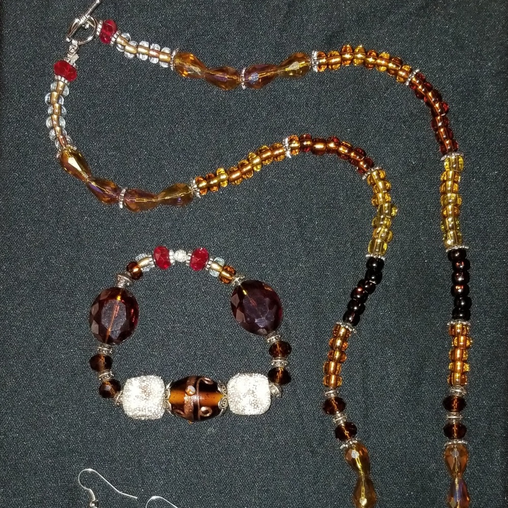 Jewlery - Picture 5 of 8